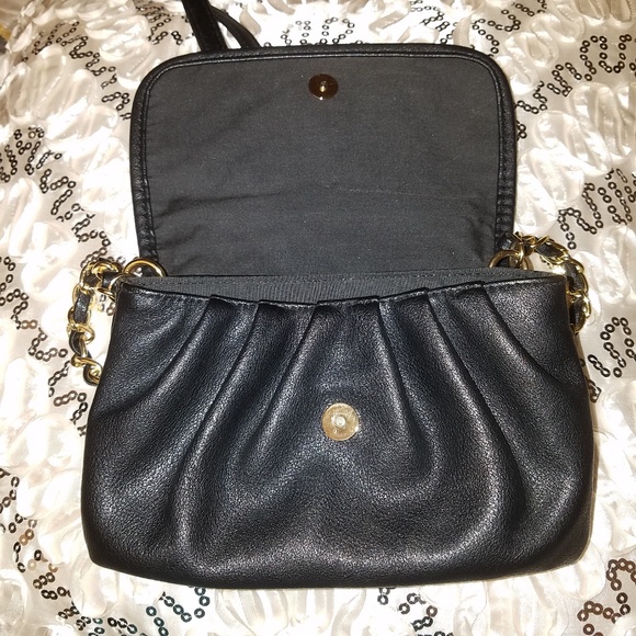 Black crossbody purse - Picture 2 of 8